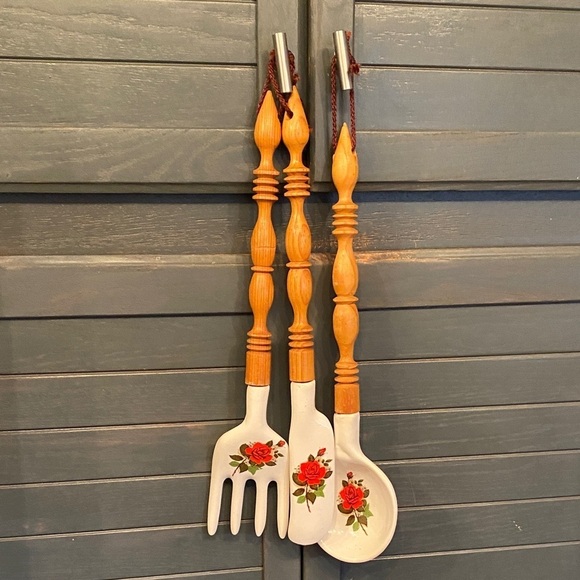 Other - Vintage Wooden Utensil Set with Floral Design